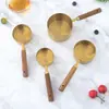 Copo medidor de aço inoxidável banhado a ouro colher medidora cabo de madeira de acácia colher medidora ferramenta de medição ferramenta de cozinha para assar de oito peças