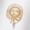 Broche Corona de Girasol Japonés Coreano de Alta Gama para Mujer Lujo Ligero Temperamento Cristal Corsage Sentido del Diseño Pin de Nicho Accesorio para Traje