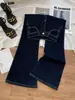 Calça jeans flare skinny estilo americano para mulheres, nova coleção de outono, azul-acinzentado, cintura alta, modelagem que afina a silhueta, com caimento fluido, calça flare versátil