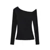 Atacado de Roupas Femininas Transfronteiriças 2025 Outono e Inverno Novo Estilo Tops Internos Slim Estilo Europeu e Americano Manga Longa com Ombro de Fora Camisetas para Mulheres