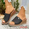 Pantuflas gruesas para exteriores de estilo europeo y americano, pantuflas casuales con cuña 2026 para comercio exterior, venta al por mayor en tallas grandes