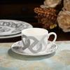 Conjunto de Xícara e Pires para Café em Porcelana Óssea Estilo Europeu Transfronteiriço Xícara para Chá da Tarde Xícara e Pires para Casa Conjunto de Presente para Namoradas Luxo Leve Retrô