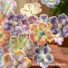 Cerámica Jingdezhen Flor de un solo tallo Color mixto Adorno pequeño de escritorio Ramo de flores artificiales Florero para el hogar Arreglo floral Recipiente de cerámica para flores