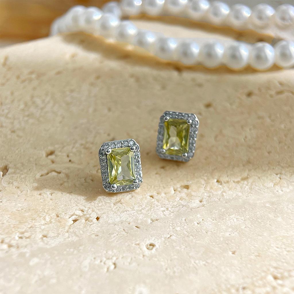 耳语-恢复的.psd_0061_组 62 拷贝.jpg