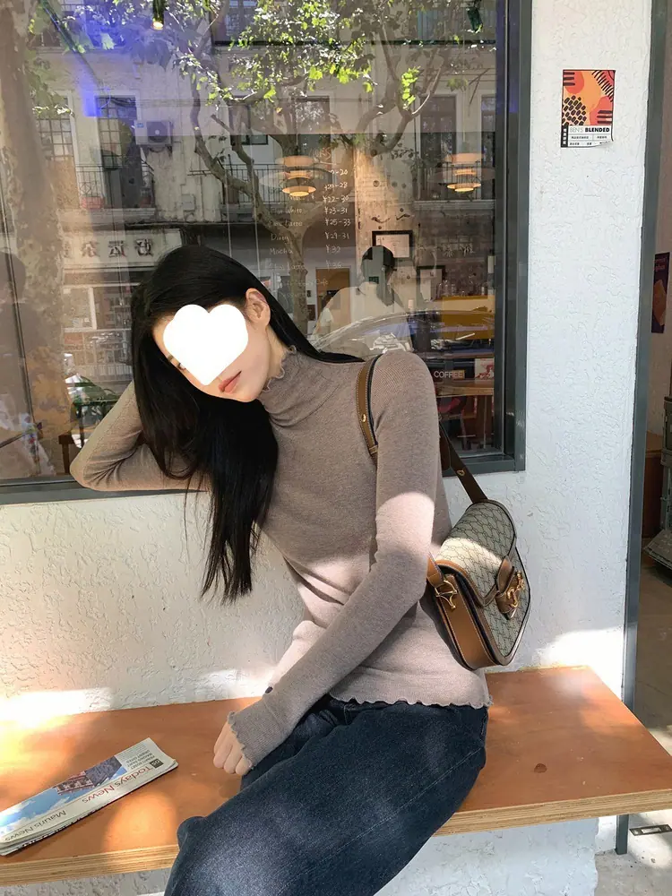 077.jpg