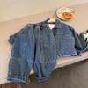 Traje de primavera para niño 2025 Nuevo Chaqueta de mezclilla holgada para niños Conjunto de moda de dos piezas de mezclilla retro para niña