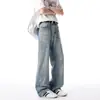 Jeans de pierna recta, ligeramente acampanados, con estampado de rayo, estilo americano para calle principal, para hombre, ofreciendo un look casual elegante y versátil.