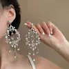 Pendientes elegantes de lujo con forma de gota de agua hueca para mujer, estilo asiático, con diamantes, para novia, vestido de novia, con borlas exageradas.