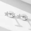 Pendientes de flor de plata esterlina S925 para mujer, diseño de nicho europeo y americano, sencillos, compactos, mini pendientes de diamantes con estrella de cinco puntas.