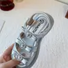 Sandálias de Coração para Meninas 2026 Moda Verão Laço de Bebê Solado Macio Sapatos de Princesa Sandálias Abertas para Praia Infantil