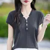 Nueva camiseta de punto de algodón para mujer de verano, cuello en V, manga corta, color liso, con botones, suéter base holgado, venta al por mayor