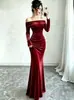 2026 Novo Outono-Inverno Transfronteiriço Vestido Longo Bodycon Dourado de Veludo Off-Shoulder Elegante para Mulheres