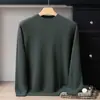 Suéter Masculino de Cashmere Puro com Gola Alta Meia-Calça Fina para Outono e Inverno Novo Pulôver Quente Solto e Versátil Suéter de Malha para Usar por Baixo
