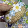 Flores de Encaje Bordadas por Computadora Seda de Leche Estilo Étnico Pequeño Aroma Ropa de Presentación para Niños Flores en Cuello Étnico Encaje Colorido