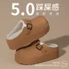 Chinelos de algodão impermeáveis para mulheres, novos estilos de outono e inverno, adequados para casais, podem ser usados tanto em ambientes internos quanto externos, com sola grossa, antiderrapantes, com material EVA e forro de fleece para aquecimento, também disponíveis em tamanhos masculinos