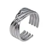 Anillo de Acero de Titanio Color Sin Desgaste Transfronterizo Moda Estilo Lujo Ligero Apertura Ajustable Diseño de Nicho Anillo Chapado en Oro para Mujeres