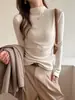 Camiseta básica de manga larga ajustada para mujer, cuello medio alto, estilo simple y liso, imitación cachemira, capa base para interior