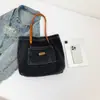 Bolso de Hombro de Lona de Mezclilla para Mujer Nuevo Versátil de Gran Capacidad para Compras Bolso Tote Literario de Nicho Bolso de Mano Casual