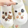 Set de Osito Cafetero de Dibujos Animados Decoraciones de Flores para Zapatos de Resina Accesorios para Funda de Teléfono Móvil DIY Materiales Hechos a Mano Venta al por Mayor