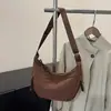 Nova bolsa de bolinho da moda para mulheres, bolsa feminina de nylon fashion, versátil e simples, bolsa transversal de grande capacidade para estudantes
