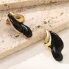 Brincos Irregulares de Aço Inoxidável com Pingente de Óleo em Três Gotas, Elegantes e Modernos, Não Desbotam, Brincos de Luxo Leve de Alta Qualidade, Atacado