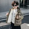 Casaco Suéter Peludo Espesso com Plus Veludo para Meninos Inverno 2026 Novo Estilo Menino Crianças Estilo Coreano Modelo de Inverno Roupas de Algodão para Bebê Tendência
