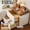 Mesa de Cabeceira de Madeira Maciça para Casa Armário de Armazenamento Estilo Retrô Creme Armário de Armazenamento Pequeno para Quarto Armário de Armazenamento Simples de Alto Padrão