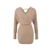 1071-26 Estilo Primavera Estilo Coreano Holgado Cuello en V Ceñido a la Cintura Manga Larga Tejido Liso Vestido Falda Corta