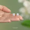 Pendientes de Plata de Ley S925 de Trébol de Cuatro Hojas Simple Francés con Microincrustaciones para Mujer, Pendientes de Circonita Súper Brillantes, Modernos y Versátiles