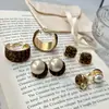 Pendientes Retro Geométricos con Estampado de Leopardo Flocado para Mujer Otoño e Invierno Nuevos de Alta Gama Moda Tendencia Versátiles Elegantes