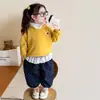 Conjunto de Veludo Aconchegante com Capuz para Meninas Outono e Inverno Conjunto de Duas Peças 2025 Novidade Roupas de Inverno para Bebês Meninas