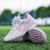 Nuevos zapatos de fútbol para niños con velcro y tacos para césped, especialmente diseñados para la competición y el entrenamiento de estudiantes de primaria, antideslizantes para niñas, al por mayor