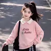 Conjunto de Primavera y Otoño 2026 para Niñas: Conjunto de Dos Piezas con Sudadera a Cuadros de Moda con Paneles de Contraste de Color y Pantalones Versátiles de Pierna Ancha
