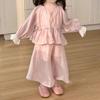 Traje de Primavera y Otoño para Niñas 2025 Nuevo Conjunto Dulce de Dos Piezas para Bebé Niña Estilo Pequeña Fragancia Camisa Pantalones de Pierna Ancha