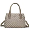 Bolso Simple Nuevo 2026 para Madres de Mediana Edad, Bolso de Mujer de Cuero Genuino, Bolso de Mano de Gran Capacidad, Bolso Tote Vintage para Mujer
