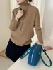 Suéter Básico de Tricô com Gola Alta Canelada Estilo Coreano Novo Outono/Inverno 2025 para Mulheres, Suéter Interno Simples Versátil de Alta Qualidade Tendência