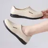 Botas de Chuva Curtas Antiderrapantes Femininas Plástico PVC Moda Adulto Sapatos de Borracha Impermeáveis Resistentes ao Desgaste para Dias Chuvosos Cozinha Sapatos Aquáticos
