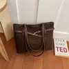 Bolsa de mano estilo japonés para niñas, moda otoño 2026, versátil, gran capacidad, bolso de hombro para ir al trabajo, moderno