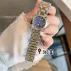 Venta Caliente Serie Xin Yue Fase Lunar Diamante Esfera Pequeña Moda Correa de Acero Cuarzo Reloj para Mujer Langjia Daisika Reloj