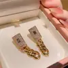 Estilo Europeu e Americano Clássico Pequena Fragrância Moda Corrente Diamante Zircônia Fivela S Pingente Quadrado Brincos Elegantes Versáteis para Mulheres