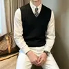 Colete Tricot Gola V Masculino Estilo Britânico Retrô Outono Inverno Cor Sólida Jovem Roupa de Baixo Cardigã de Tricô Sem Mangas