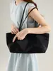 Bolso de Hombro de Color Sólido Simple y de Moda Estilo Coreano para Verano, Bolso Tote Ligero Casual Versátil para Mujer para el Trabajo y los Viajes Diarios