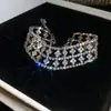 Pulseira Redonda Europeia e Americana Transfronteiriça com Borla e Cravejada de Diamantes, Pulseira Minimalista Moderna de Estilo Nicho com Design Único, Joia de Mão de Nicho