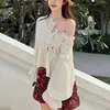Camisa de Manga Larga con Cuello de Cordón Ajustable y Corazón de Encaje