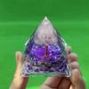 Explosiones de comercio exterior transfronterizo Bola de cristal Pirámide Grava de cristal Resina Adornos de escritorio para el hogar hechos a mano