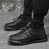 Sapatos Masculinos de Inverno, Sapatos Masculinos de Veludo Quente de Algodão, Sapatos Esportivos e Casuais Pretos Espessos de Couro da Moda para Homens Venda por Atacado