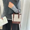 Bolsa Balde de Mão de Luxo Leve para Revenda Bolsa Feminina Outono 2026 Nova Cor Blocos de Cor Patchwork Bolsa de Ombro Bolsa Transversal para o Dia a Dia