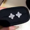 Palpitaciones del corazón Puntuación perfecta Flor de rombo de circón súper brillante Clips para orejas para mujer sin perforaciones Pendientes de moda Accesorios para orejas de alta gama y lujo ligero