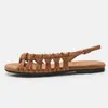 7006-10 Sandalias de Playa Tejidas Huecas de Fondo Plano Verano Nuevo Estilo Suela Suave Cómodas de Una Correa Estilo Romano para Mujer