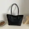 2026 Bolsos Tote de Lujo para Viajes de Otoño Temprano Gran Capacidad Bolso de Hombro Único Bolso de Axila Color Sólido Venta al por Mayor Bolsos para Mujer